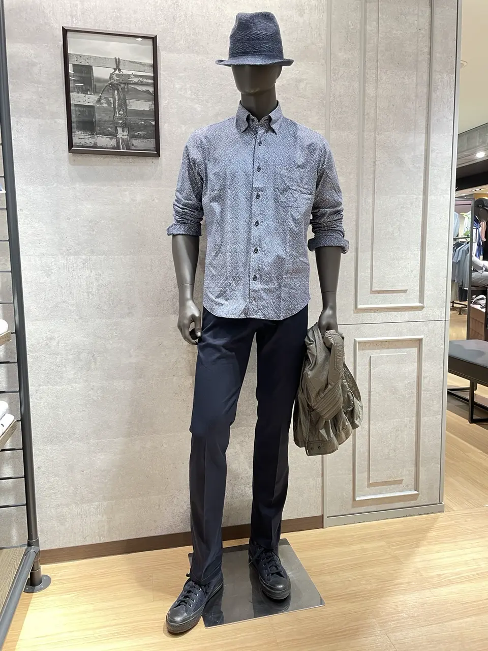  東　 コーディネート画像