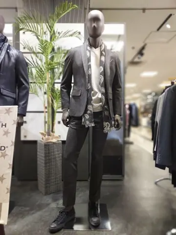 JOSEPH ABBOUD 宮下 コーディネート画像