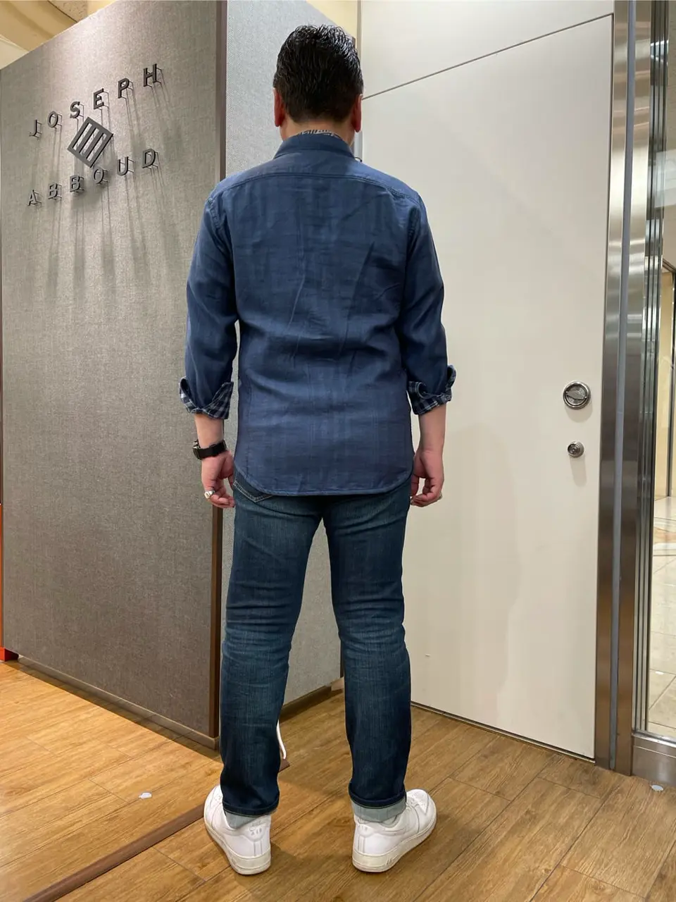 JOSEPH ABBOUD 辰見 コーディネート画像