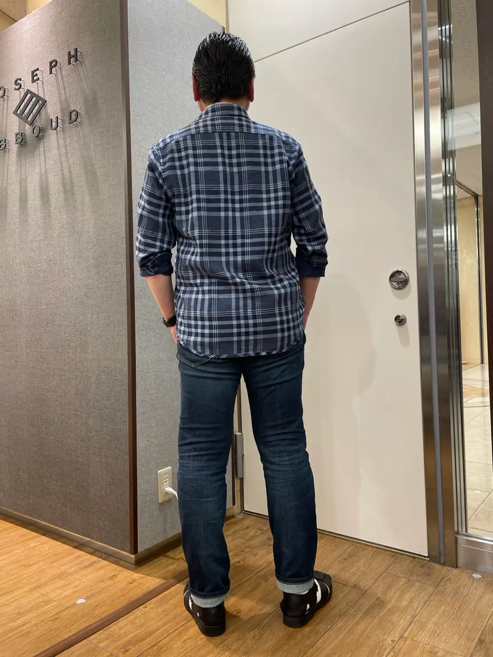 JOSEPH ABBOUD 辰見 コーディネート画像