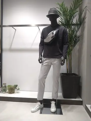 JOSEPH ABBOUD 重留 コーディネート画像