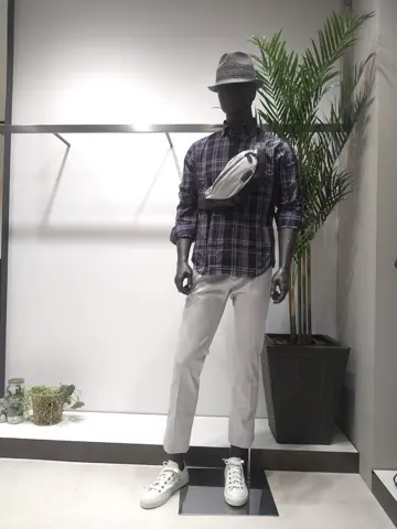 JOSEPH ABBOUD 重留 コーディネート画像