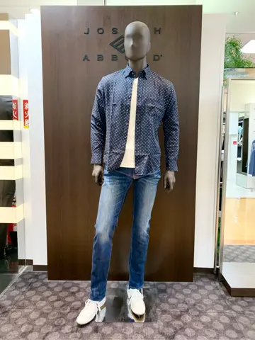 JOSEPH ABBOUD スタッフ コーディネート画像