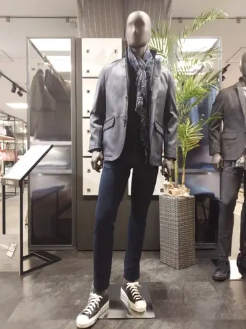 JOSEPH ABBOUD 宮下 コーディネート画像