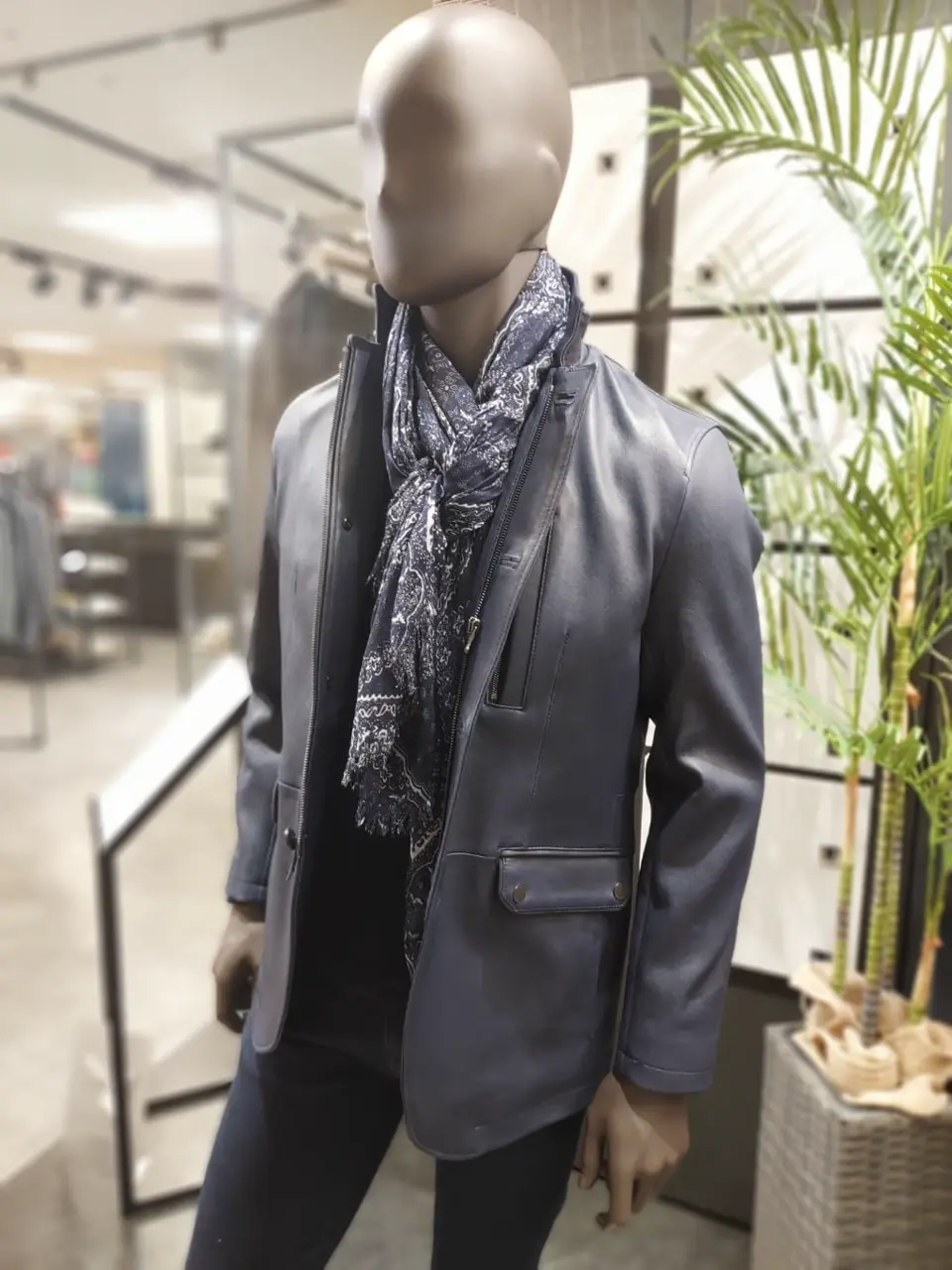 JOSEPH ABBOUD 宮下 コーディネート画像