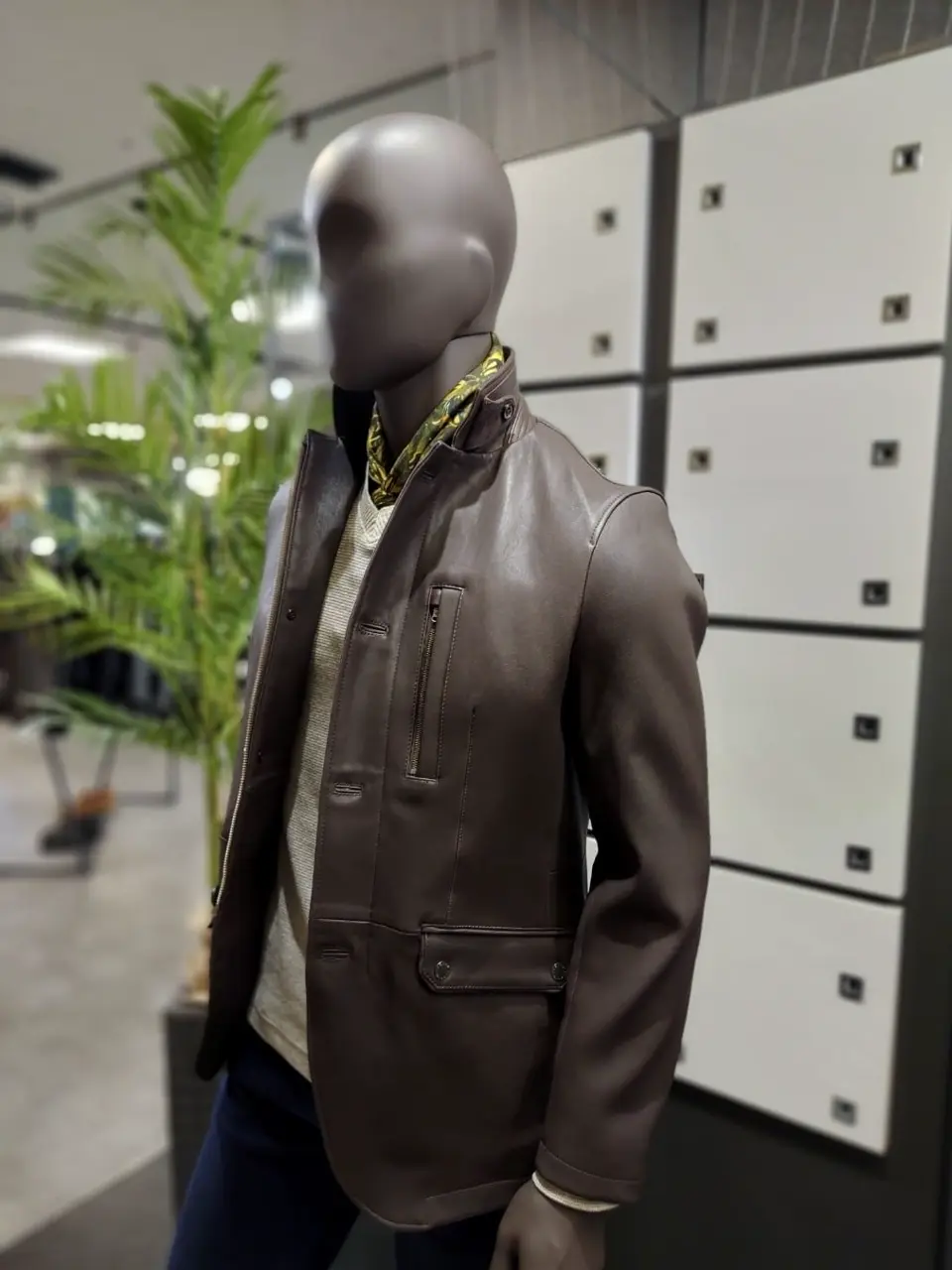 JOSEPH ABBOUD 宮下 コーディネート画像