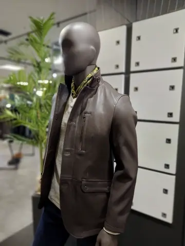 JOSEPH ABBOUD 宮下 コーディネート画像