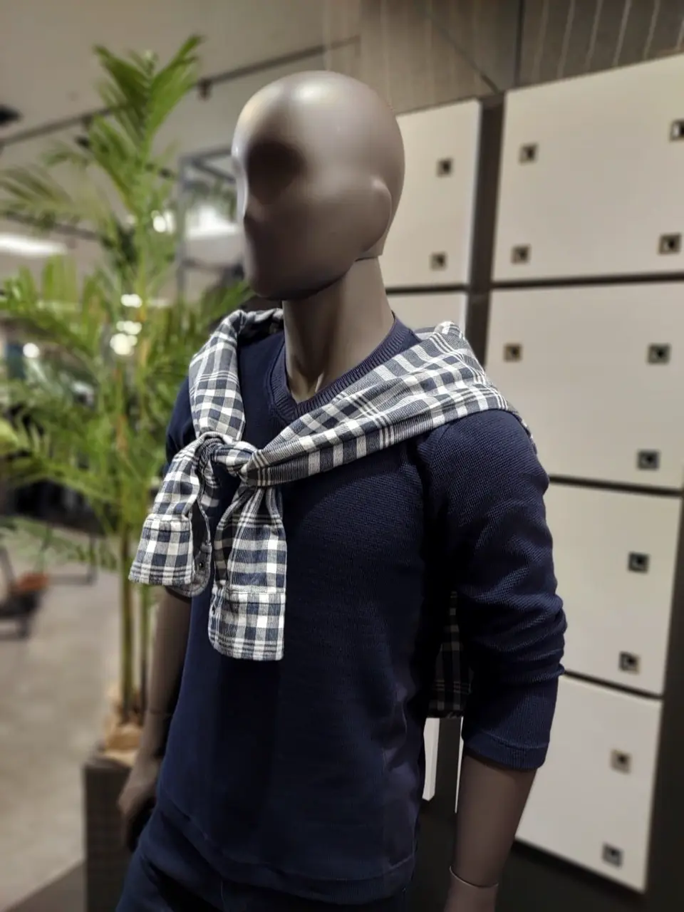 JOSEPH ABBOUD 宮下 コーディネート画像