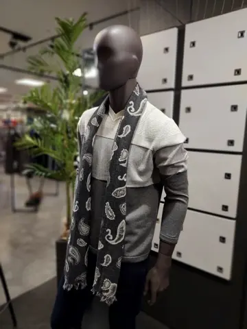 JOSEPH ABBOUD 宮下 コーディネート画像