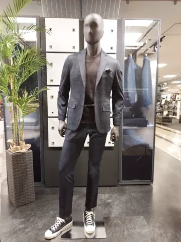 JOSEPH ABBOUD 宮下 コーディネート画像