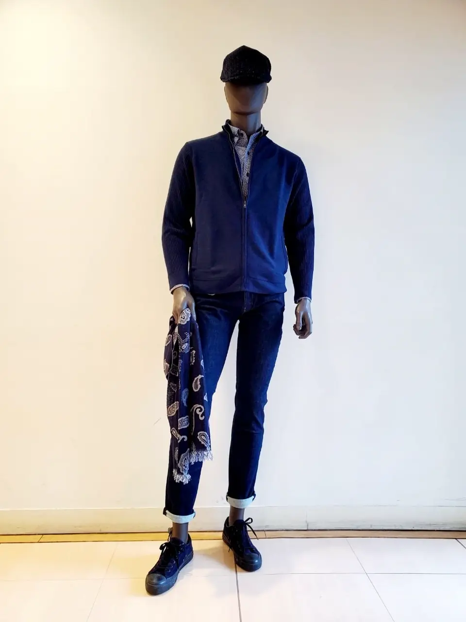 JOSEPH ABBOUD 亀井 コーディネート画像