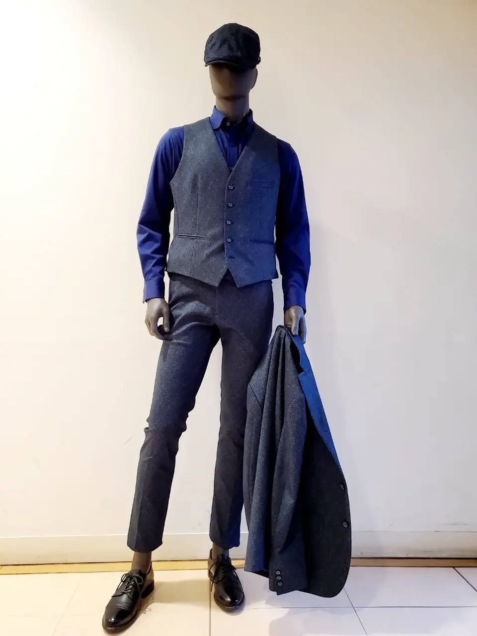 JOSEPH ABBOUD 亀井 コーディネート画像