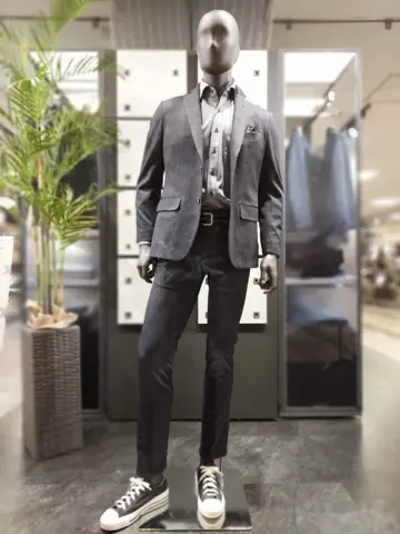 JOSEPH ABBOUD 宮下 コーディネート画像