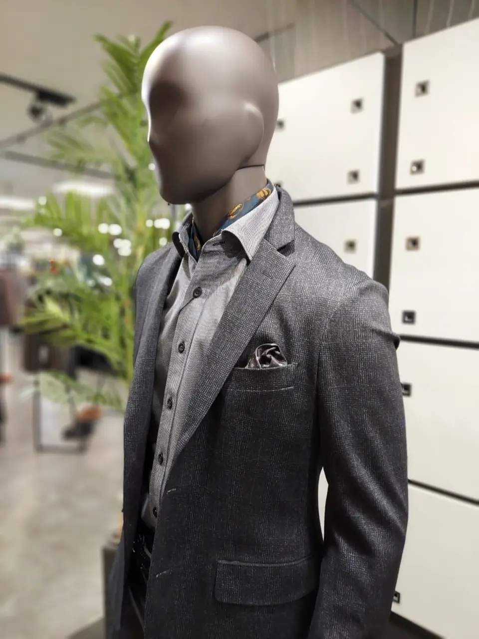 JOSEPH ABBOUD 宮下 コーディネート画像