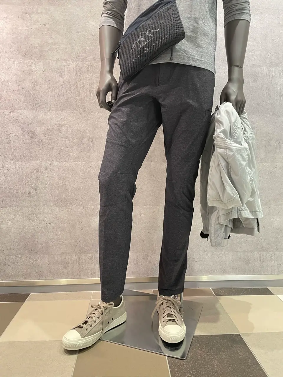 JOSEPH ABBOUD 東　 コーディネート画像