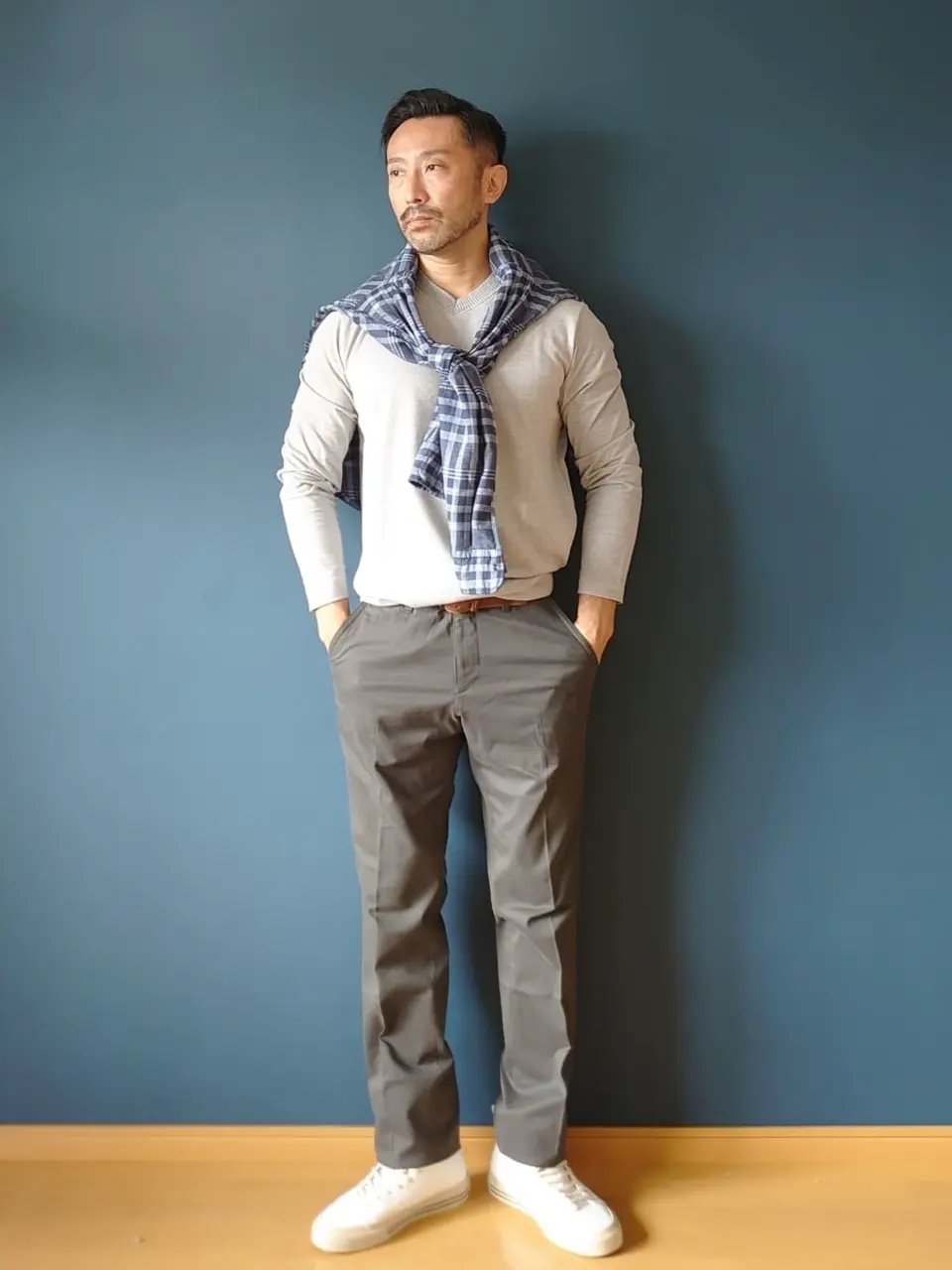 JOSEPH ABBOUD 安東 コーディネート画像