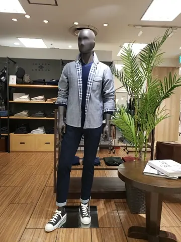 JOSEPH ABBOUD 中西 コーディネート画像