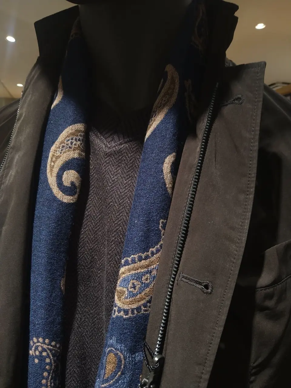 JOSEPH ABBOUD 重留 コーディネート画像