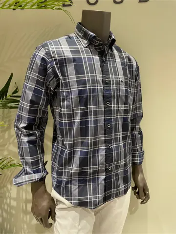 JOSEPH ABBOUD 伊津野 コーディネート画像