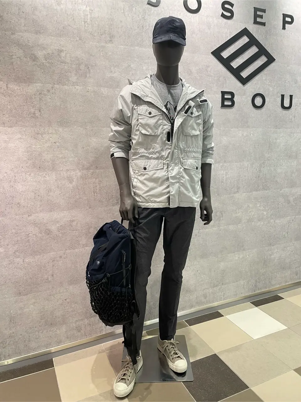  東　 コーディネート画像