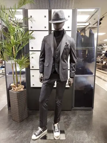 JOSEPH ABBOUD 宮下 コーディネート画像