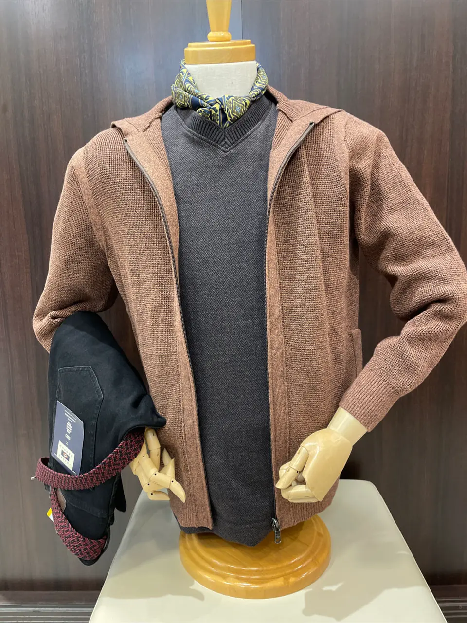 JOSEPH ABBOUD 松山 コーディネート画像