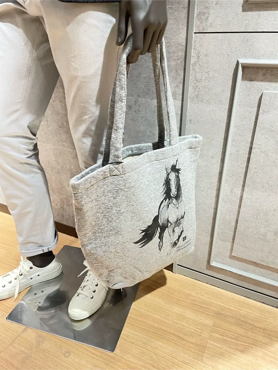 JOSEPH ABBOUD 東　 コーディネート画像