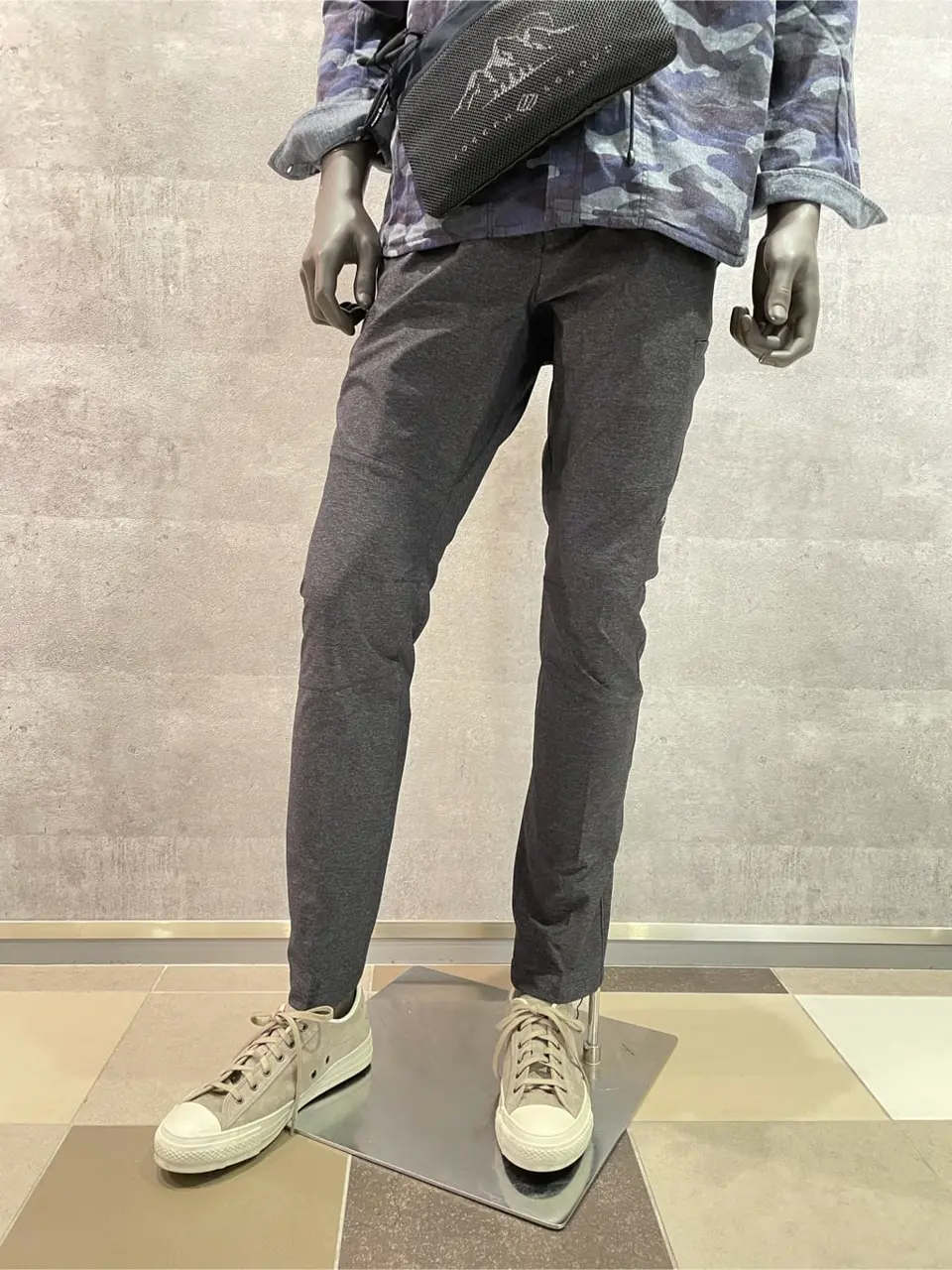 JOSEPH ABBOUD 東　 コーディネート画像