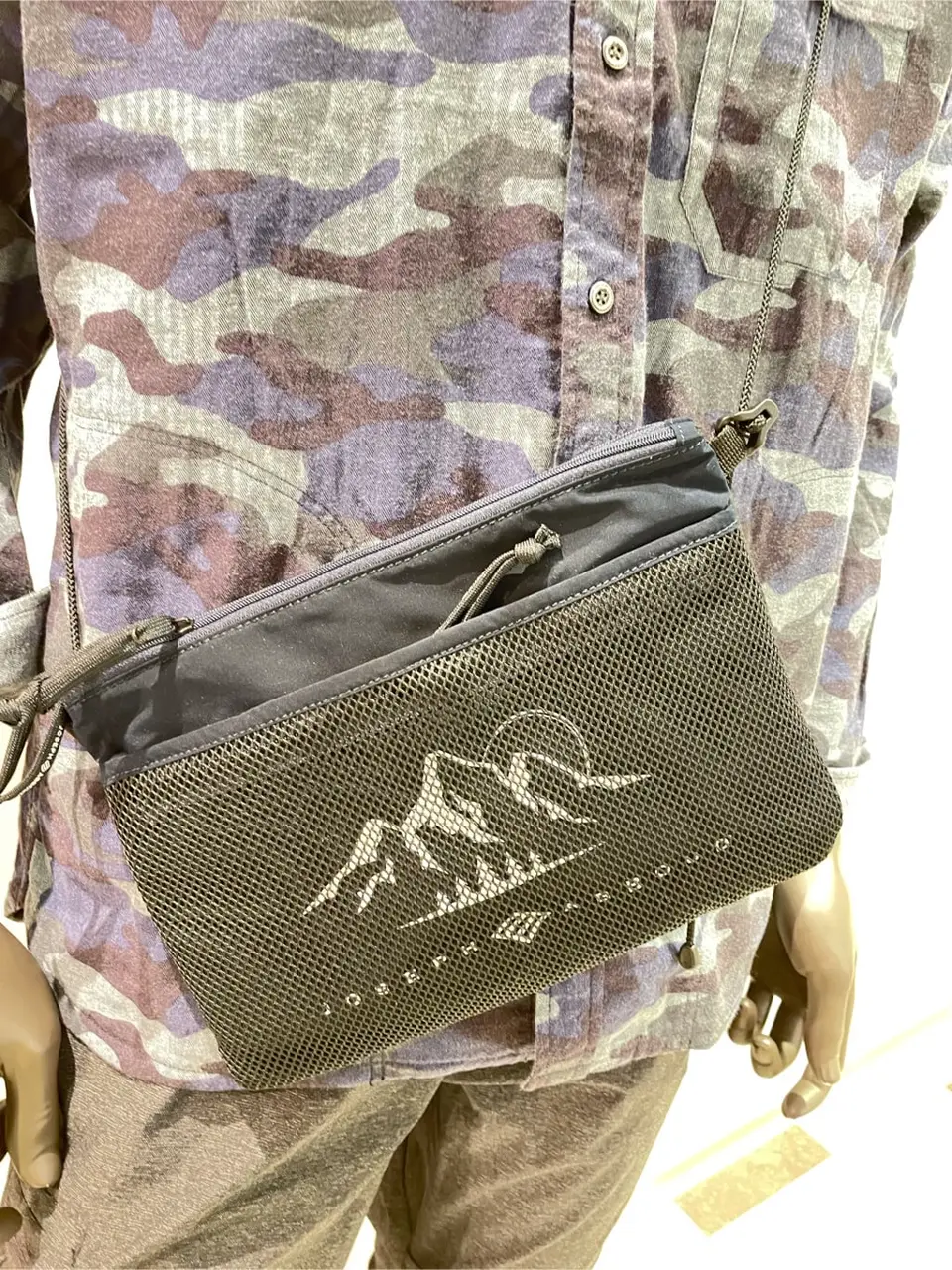 JOSEPH ABBOUD 東　 コーディネート画像