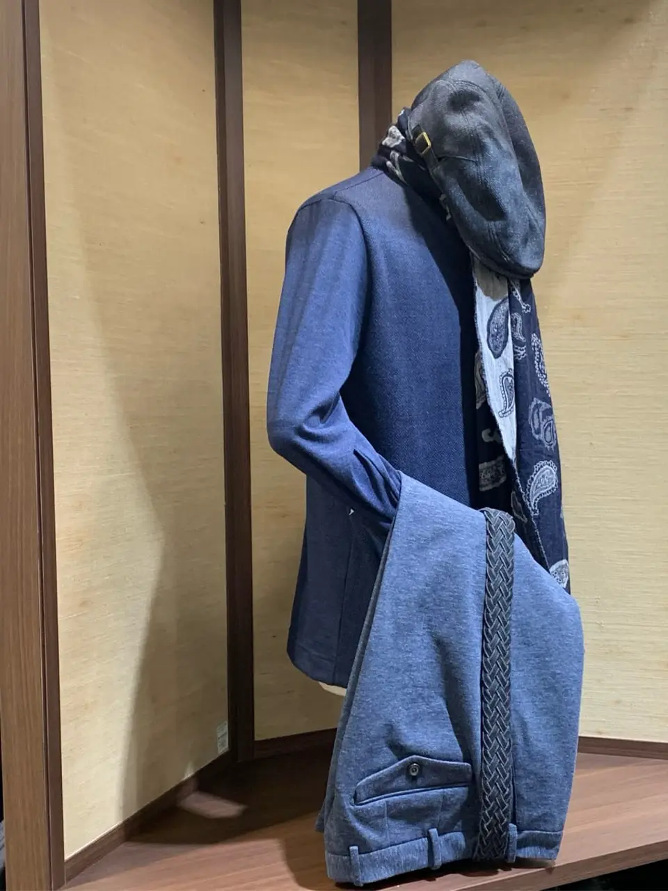 JOSEPH ABBOUD 秦 コーディネート画像