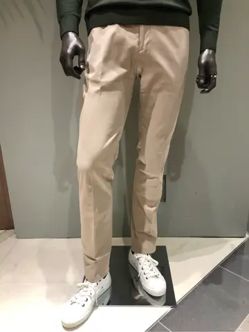 JOSEPH ABBOUD 川田 コーディネート画像