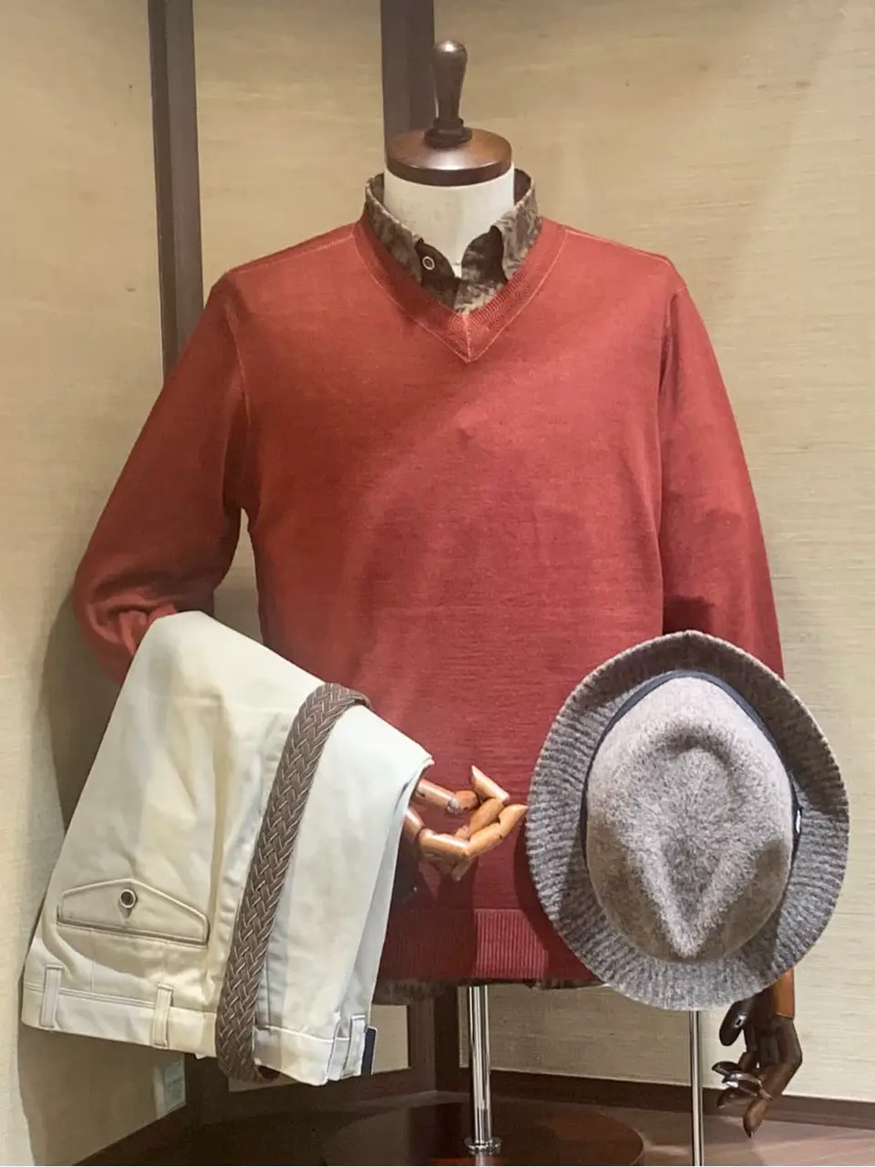 JOSEPH ABBOUD 秦 コーディネート画像