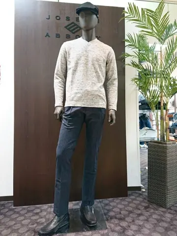 JOSEPH ABBOUD スタッフ コーディネート画像