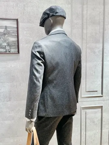 JOSEPH ABBOUD 二澤 コーディネート画像