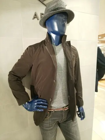 JOSEPH ABBOUD 吉川 コーディネート画像