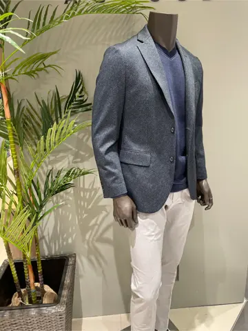 JOSEPH ABBOUD 伊津野 コーディネート画像