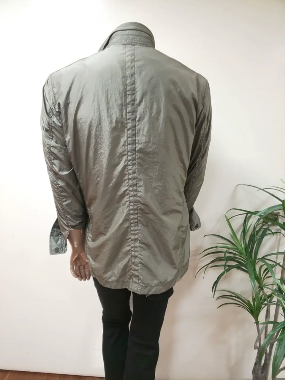 JOSEPH ABBOUD 斉藤 コーディネート画像