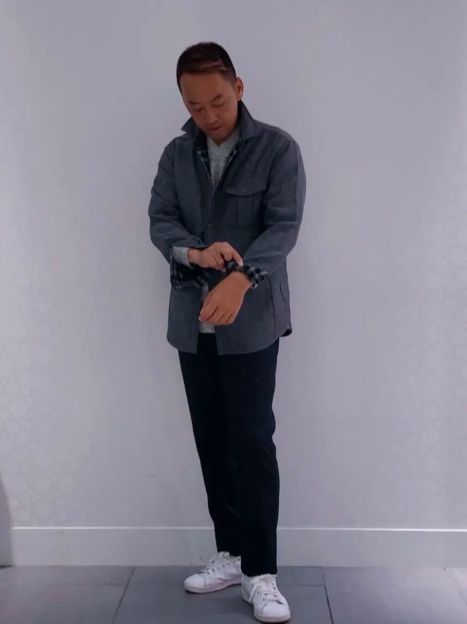 JOSEPH ABBOUD 佐藤 コーディネート画像