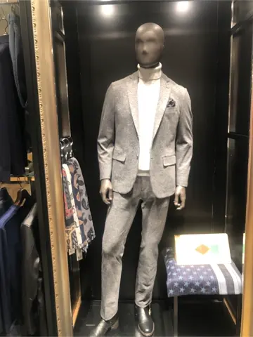 JOSEPH ABBOUD 新林 コーディネート画像