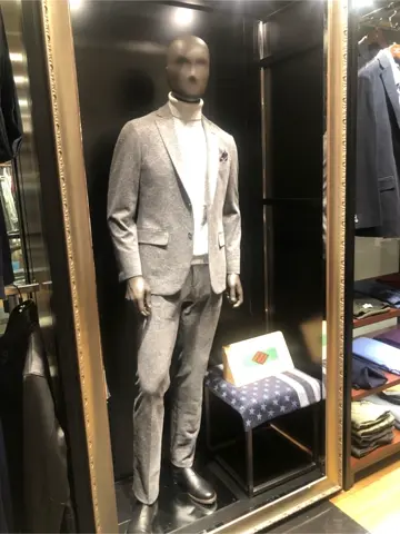 JOSEPH ABBOUD 新林 コーディネート画像