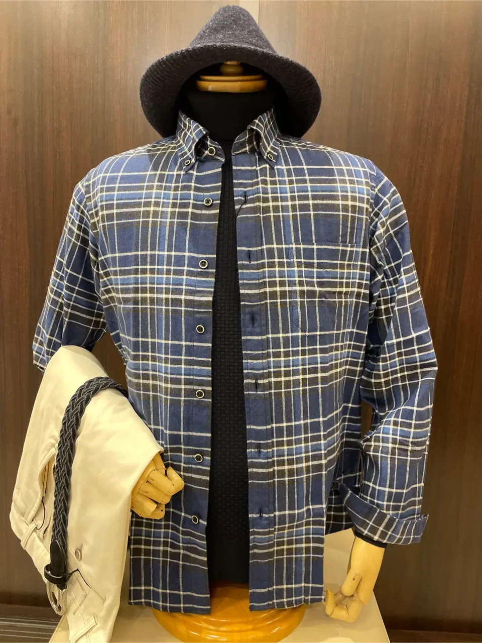 JOSEPH ABBOUD 松山 コーディネート画像