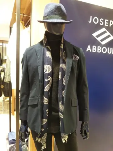 JOSEPH ABBOUD 鈴木 コーディネート画像