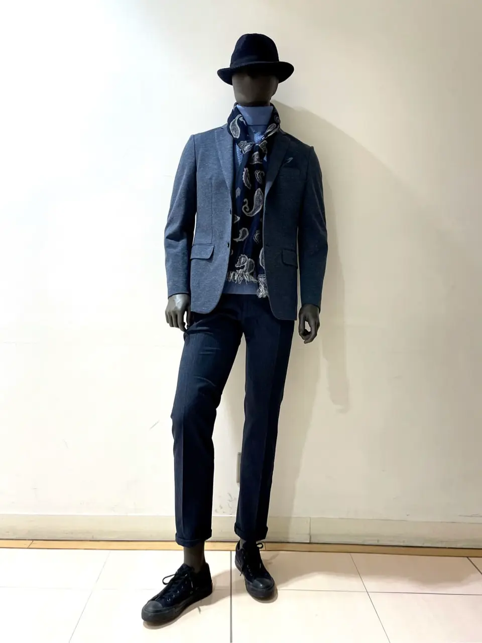 JOSEPH ABBOUD 金本 コーディネート画像