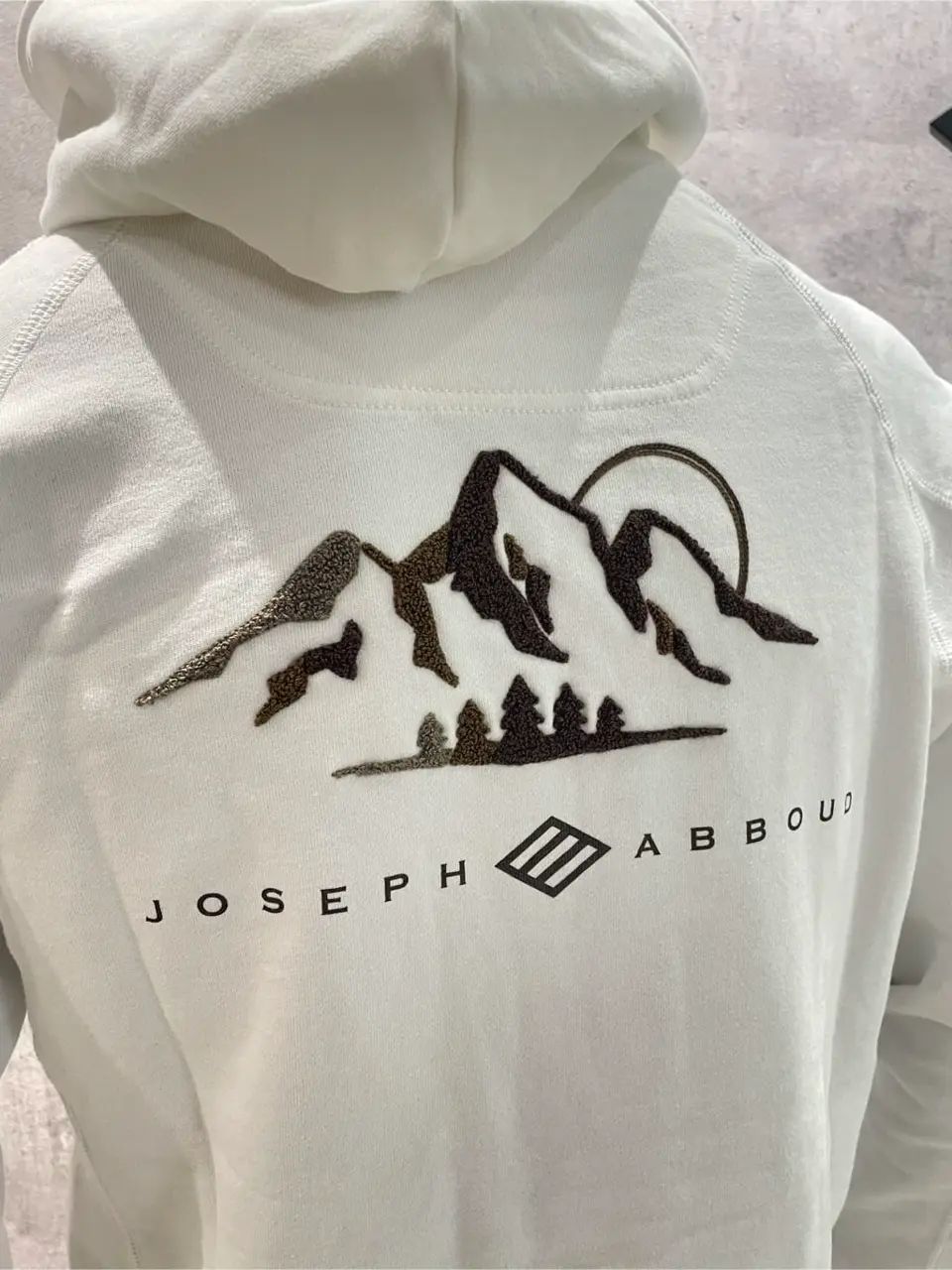JOSEPH ABBOUD 東　 コーディネート画像