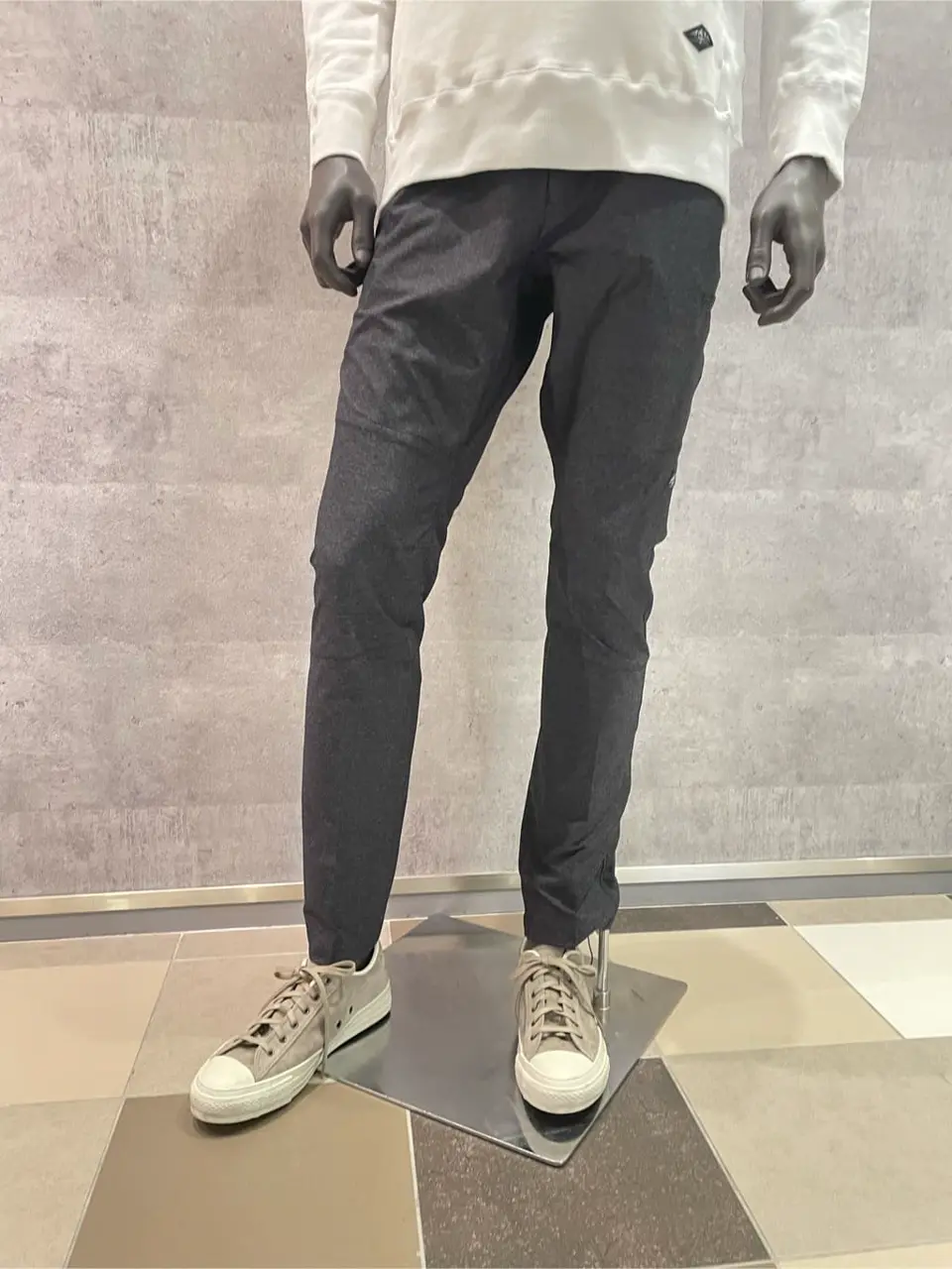 JOSEPH ABBOUD 東　 コーディネート画像