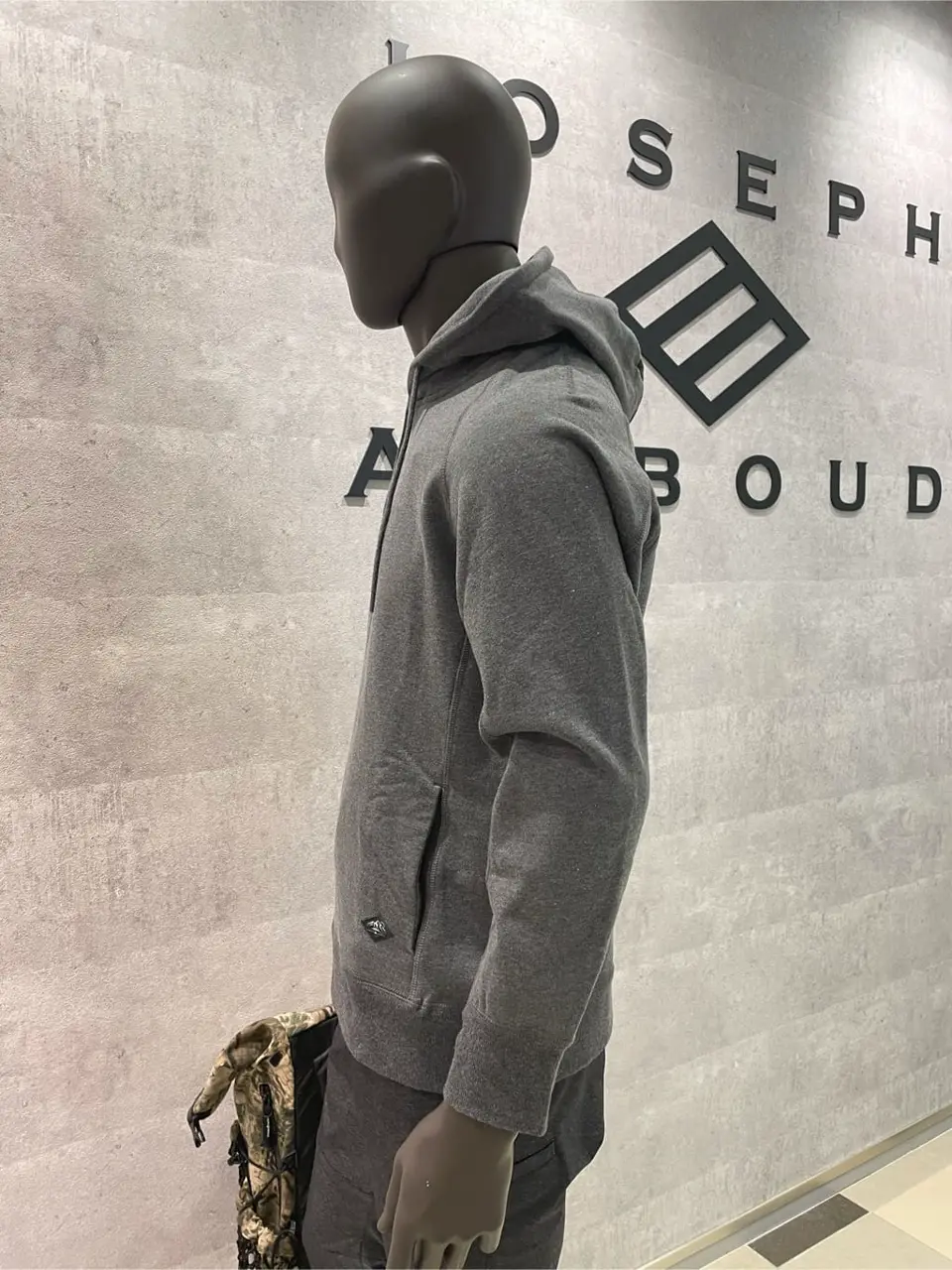 JOSEPH ABBOUD 東　 コーディネート画像