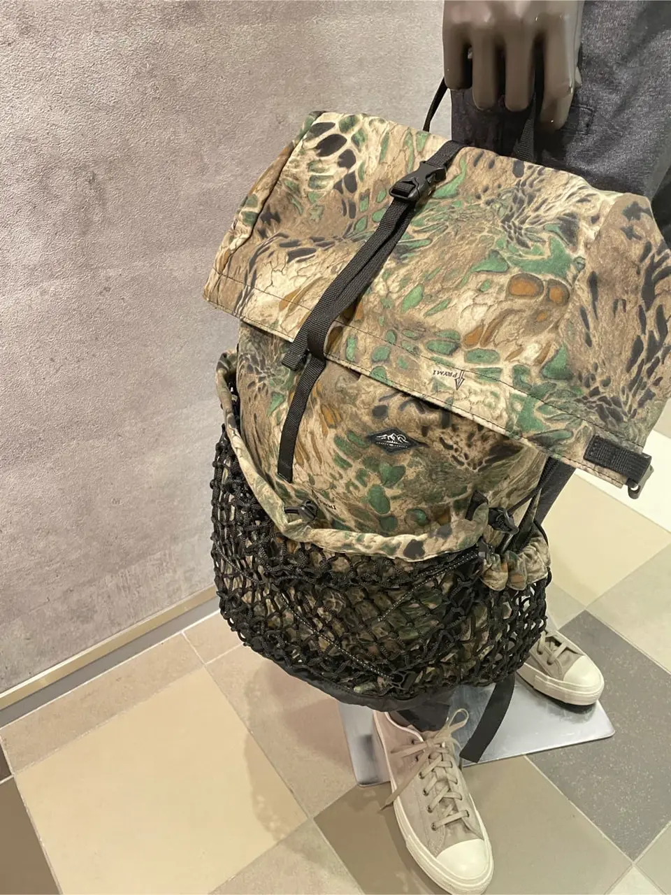 JOSEPH ABBOUD 東　 コーディネート画像