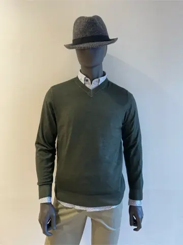 JOSEPH ABBOUD 金本 コーディネート画像