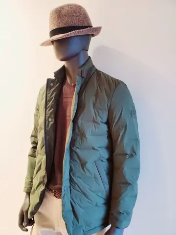 JOSEPH ABBOUD 亀井 コーディネート画像