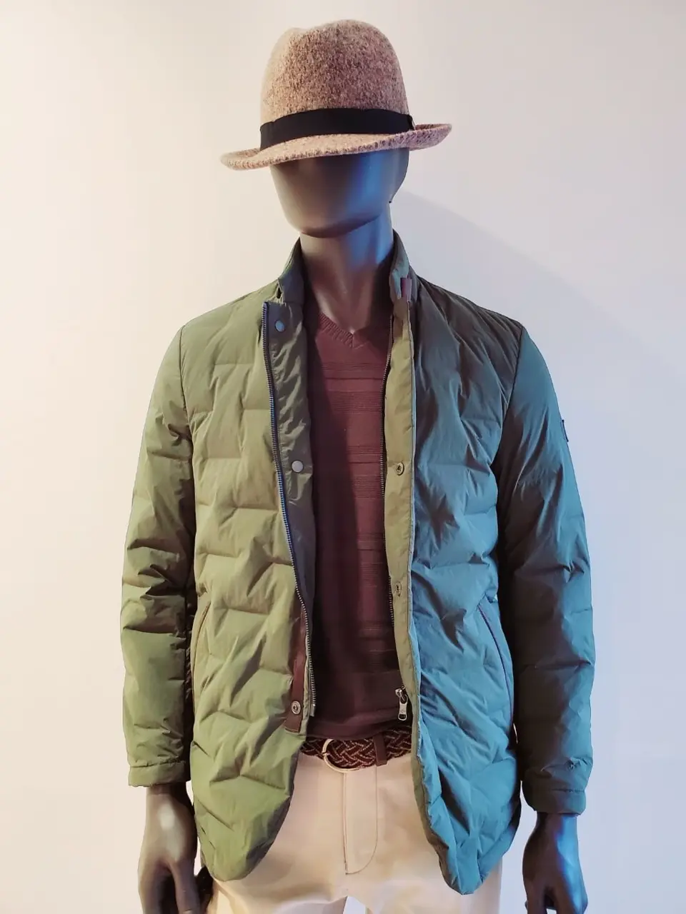 JOSEPH ABBOUD 亀井 コーディネート画像